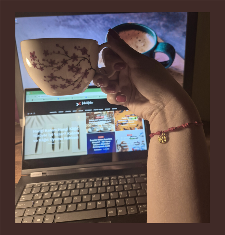 Yeni Yılda Şans, Bereket ve İyi Hissetme: Fu Bileklik ve Koi Balığı Küpe